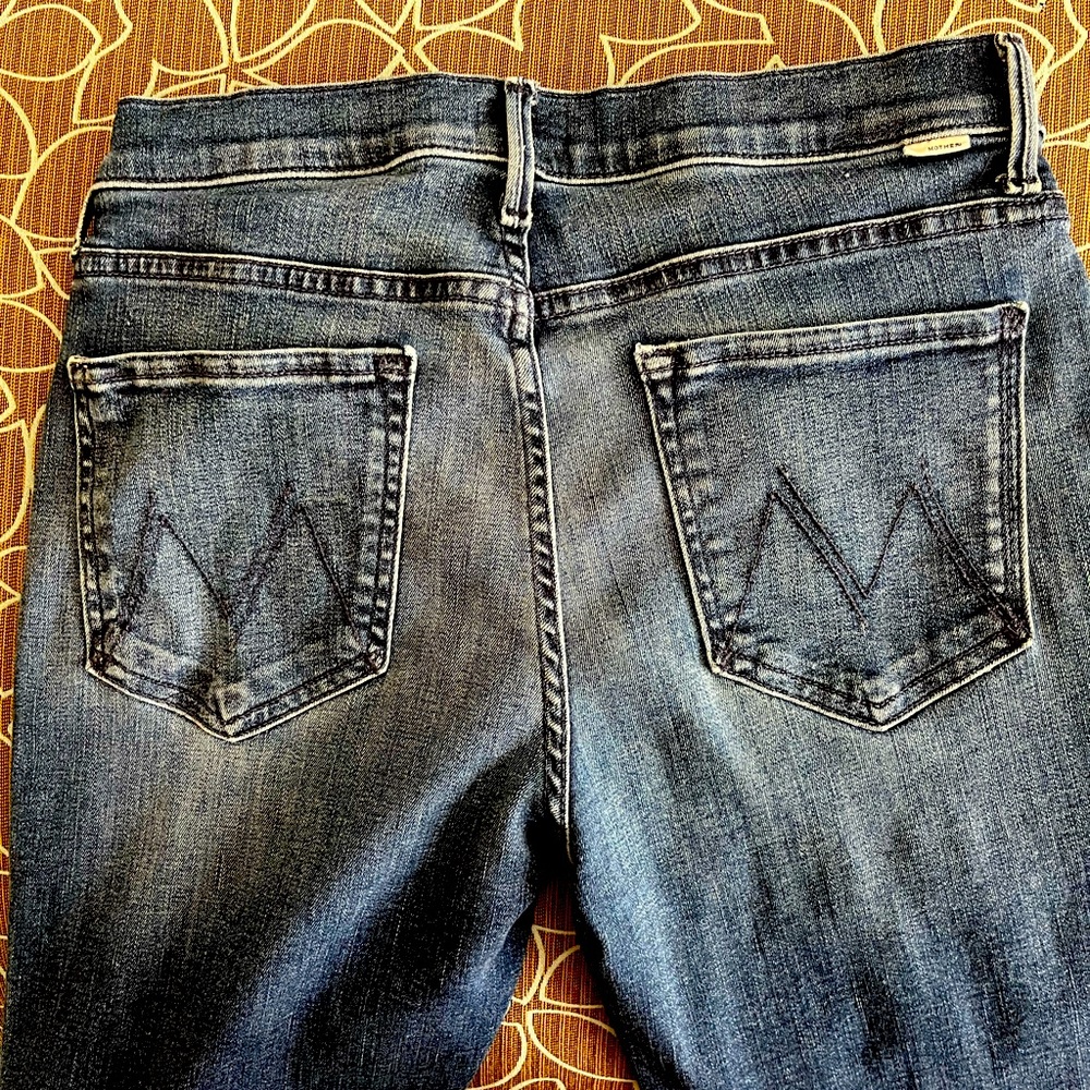 MOTHER The Runaway Step Fray Jeans
